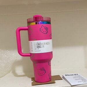 Stanley Hello Kitty Tumbler in Pink NWT